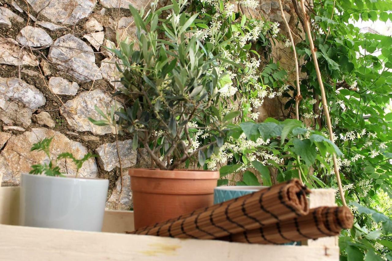75 Sq.M. Apt In The Heart Of Athens - Renovated Apartment Екстериор снимка